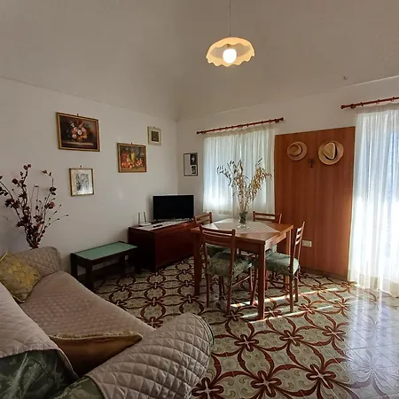 Casa Del Corriere アパート *